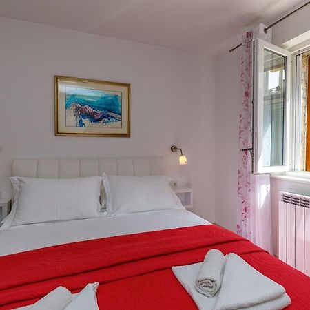 Apartments Lavizatic Poreč Kültér fotó