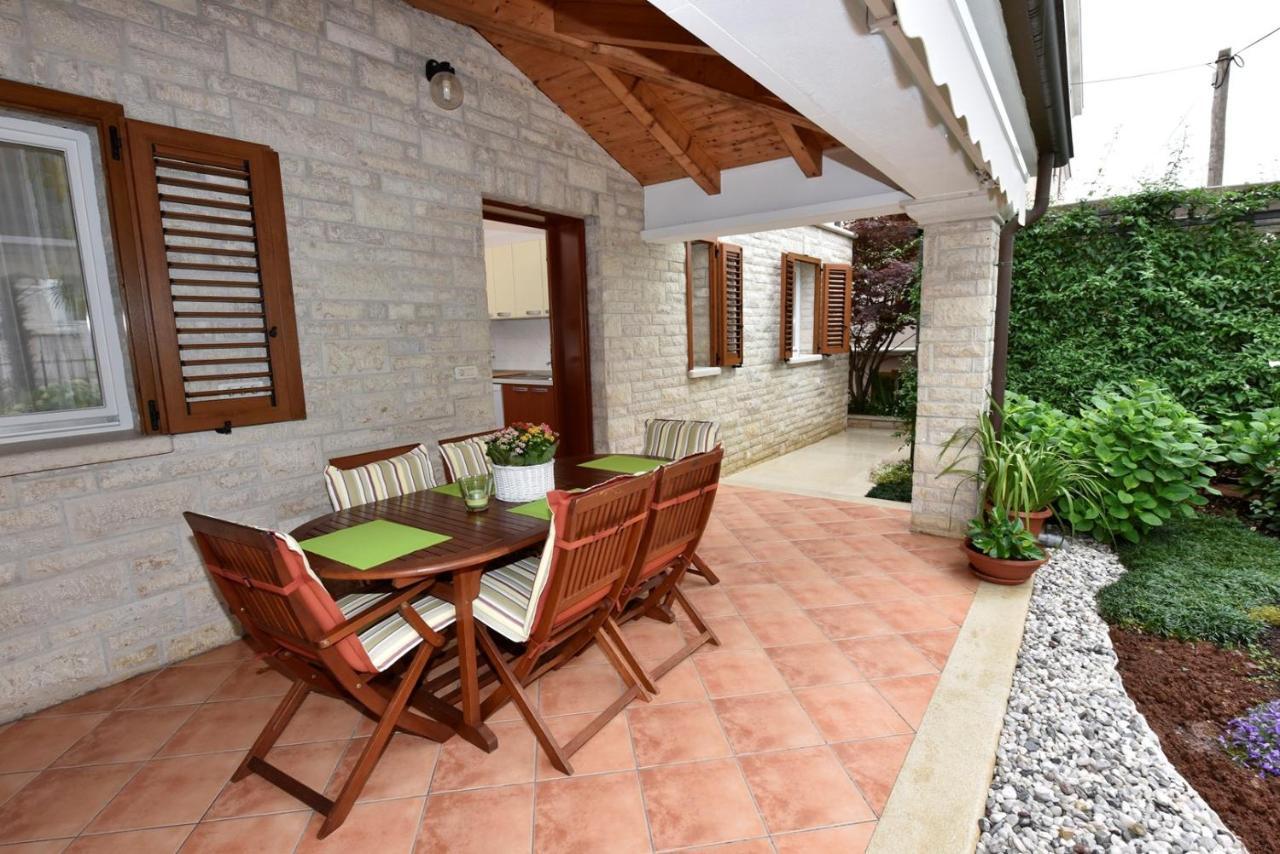 Apartments Lavizatic Poreč Kültér fotó