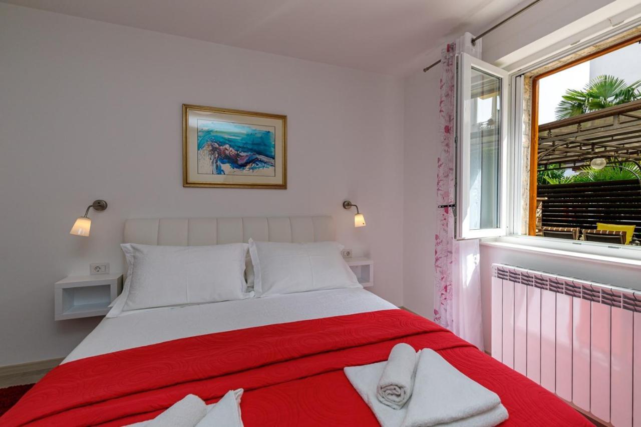 Apartments Lavizatic Poreč Kültér fotó